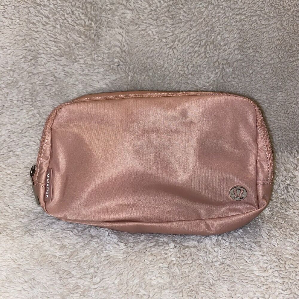 Lululemon Everywhere Belt Bag 1L Pink Pastel Original